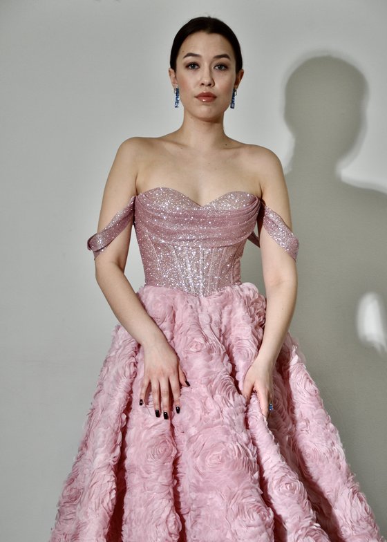 Платье Pink Bloom: нежность и блеск для вашего особого вечера