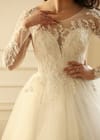 Свадебное платье Свадебное платье в классическом стиле белого цвета