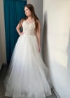 Свадебное платье Свадебное платье с нюдовым корсетом и блестящей юбкой молочного цвета