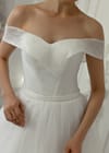 Свадебное платье Свадебное платье со спущенными плечиками