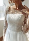 Свадебное платье Закрытое свадебное платье из нежного кружева с рукавами