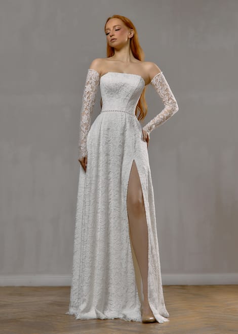 Платье ,которое сочетает в себе элегантность, романтику и смелость, создавая неповторимый образ для вашей свадьбы!