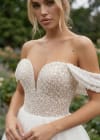 Свадебное платье Свадебное платье с открытыми плечами и сияющим корсетом — пышное платье принцессы