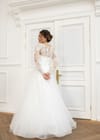Свадебное платье Свадебное платье с кружевом и красивой спинкой